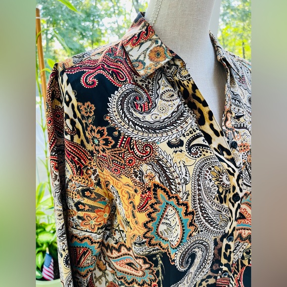 Chico’s 100% cotton no iron top - Picture 3 of 7